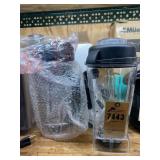 3 vitamix pitchers w/plungers-Scarlett 7 speed