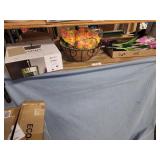 3 pc 4) solar pwr.flowers 1) 12" wire hanging bask