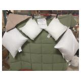 Tan/Grn reversible comforter w/pillows