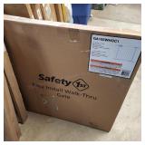 063444 Safety First baby gate