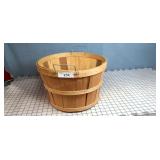 Bushel basket