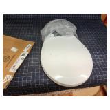 Section 7 1pc Bemis Toilet seat round cotton white