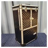 A4D1 1pc Makeup case Rolling 24x14x10" black/metal