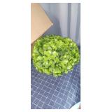 A4D3 2pc Faux plant balls green/brown plastic