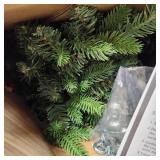 A1C1 1pc Molezu christmas tree green plastic