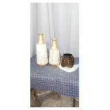 A4D3 3 vases Vases Gold/white/Black