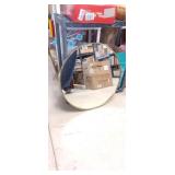 A3C2 1pc jenbely round mirror 30 inch gold