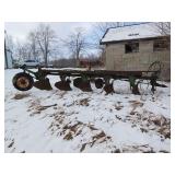 Gaines-1979 5-16 John Deere semi mount plow