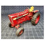 Byron7 1pc International 856 Diecast IH Red