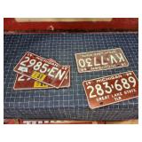 Byron 2 4pc Vintage michigan License plates Red an