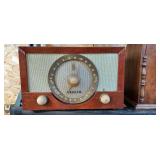 Byron A3-E2 1pc Zenith Box radio wooden