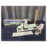 Byron 7 1pc Hess Truck & helecopter 16x5x4" White