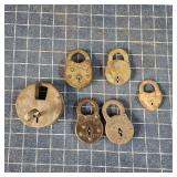 D3 6pc Antique Padlocks 1 with key