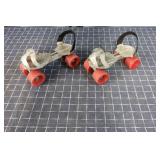 Q2 vintage roller skates ball bearing