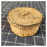 D4 pine needle basket 2"x4"