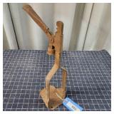 R2 Antique Bottle Capper 5x11x16"