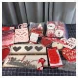 J2 10pc+ Valentines Day Crafts & Decor