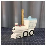 A3C2 vintage train Cookie jar