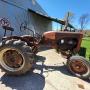 Allis Chalmers B - pulling tractor Gas wide Front