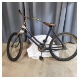 Bicycle Fixed Speed - wood rims approx 1890s Girls