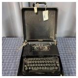 P3 Typewriter LC Smith Corona Standard