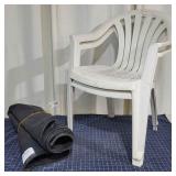 K3 4pcs 2 Rubbermaid Chairs 2 Carefree Sun Blocker