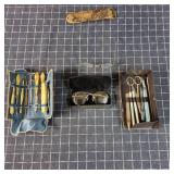 S2 4Pc manicure sets vintage Eye glasses
