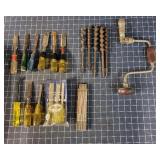 T6 18Pc Bits Wood chisels Brace Measuring stick