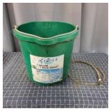 T3 Heated Flat Back Livestock Bucket 5 Gallon
