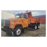 North Branch MI - 1995 Ford L8000 Grading Dump Tru