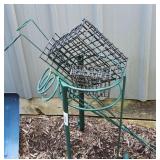 YD 8pc plant holder, Suiet feeder, garden stakes