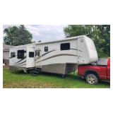 YD Camper Mobile Suite Double Tree 33ft 33RS3 Well