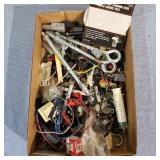 T2 100+Pc Eyebolts Hardare Sandpaper Electrical