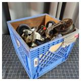 E5 Crate full Casters