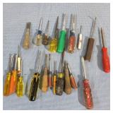 T2 20Pc regular Screw drivers Phillips Nut drivers