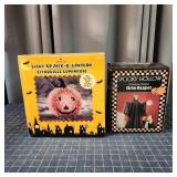 J3 2pc Halloween Decor