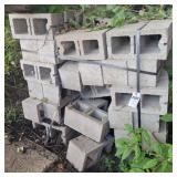 Pallet "plus" New Cement Cinder Blocks