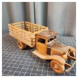 C4 Wooden Stake truck 6x8x19'