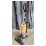 T1 Dyson Bagless Vaccum Slim ball