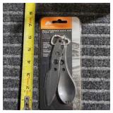 T5 Multi-tool Knife / sprk camping Ozark
