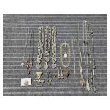 L3 19pc Necklaces Heavy Chain Broaches