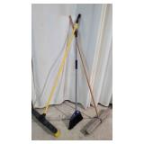 T1 3pc Brooms G