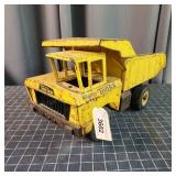 D3 Mighty Tonka Dump Truck 8x10x18'