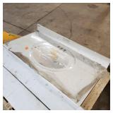 S2 vanity top with backsplash 21x43'