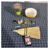 T2 8 pcs house hold items