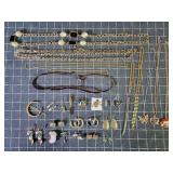 L3 30pc Pendants, Charms Earrings Locket