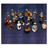 I2 25Pc Alcohol Airplane Vintage 1950s / 1960s Fro