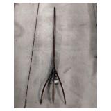 T1 primitive Hay fork Wood