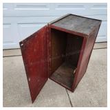 YD shop cabinet 14x16x28"