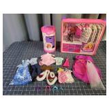 M3 20+pc Barbie Clothes Mini Closet Case